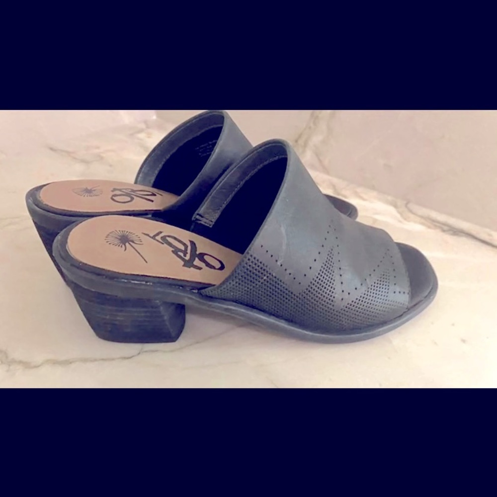OTBT Black mules